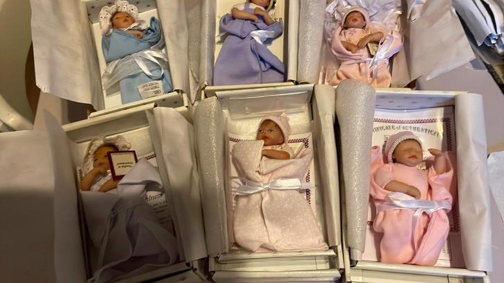 Schattige handgemaakte kleine re-born popjes, Verzamelen, Poppen, Nieuw, Babypop, Levensecht of Reborn, Ophalen of Verzenden