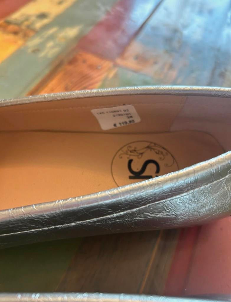 Nieuwe zilverkleurige mocassins van Si, Ophalen of Verzenden, Nieuw, Overige kleuren, Espadrilles of Moccasins