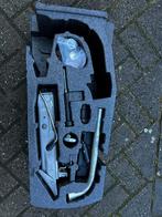 Vw polo 6c boordgereedschap set, Ophalen, Zo goed als nieuw, Manueel, Schaarkrik