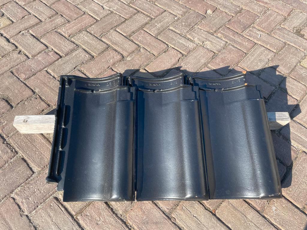 Monier Renova Matzwart Verglaasd – NIEUW – €1,95 p/st DLV!!, Ophalen, Steen of Klei, Nieuw, 15 m² of meer
