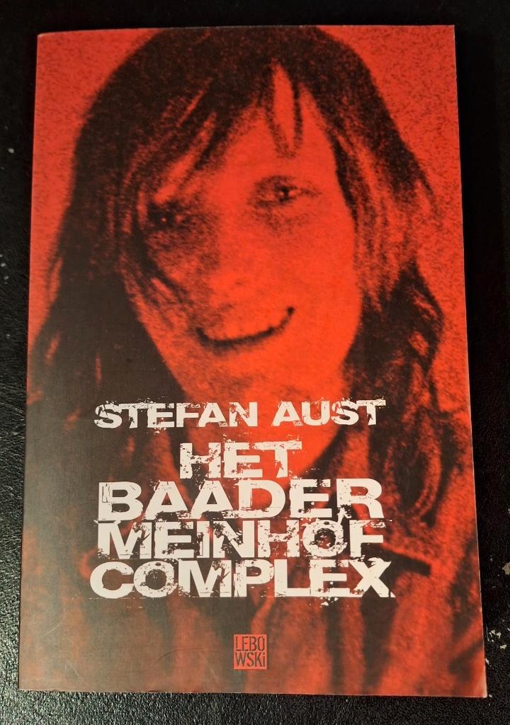 Stefan Aust - Het Baader Meinhof Complex ALS NIEUW, Boeken, Politiek en Maatschappij, Zo goed als nieuw, Maatschappij en Samenleving