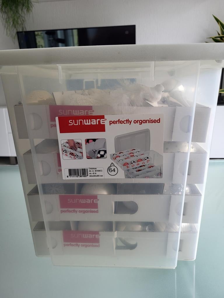 Opbergbak  met ruim 70 kerstballen, Diversen, Kerst, Ophalen