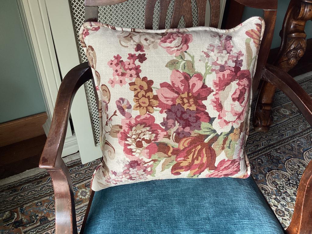 Kussen mulberry linnen floral rococco, Ophalen of Verzenden, Zo goed als nieuw, Vierkant