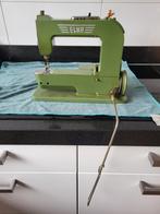 Vintage Elna naaimachine in koffer, Antiek en Kunst, Antiek | Naaimachines, Ophalen