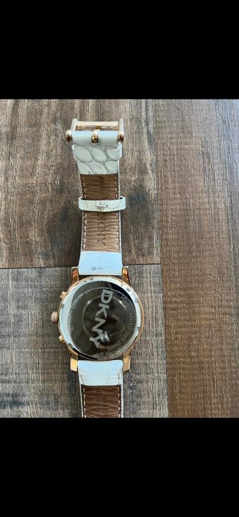 DKNY horloge wit, Sieraden, Tassen en Uiterlijk, Horloges | Dames, Ophalen of Verzenden, Zo goed als nieuw, DKNY
