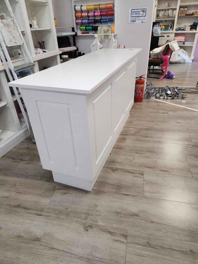 Witte toonbank, 2 meter, 6 vakken, Ophalen, Zo goed als nieuw