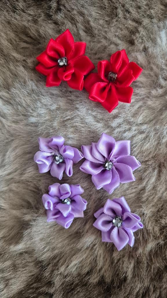 6 zijde bloemetjes met steentje, Ophalen of Verzenden, Nieuw, Applicatie