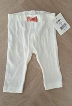 Feetje wit broekje met patroon maat 74 NIEUW, Kinderen en Baby's, Babykleding | Maat 74, Broekje, Meisje, Nieuw, Ophalen of Verzenden