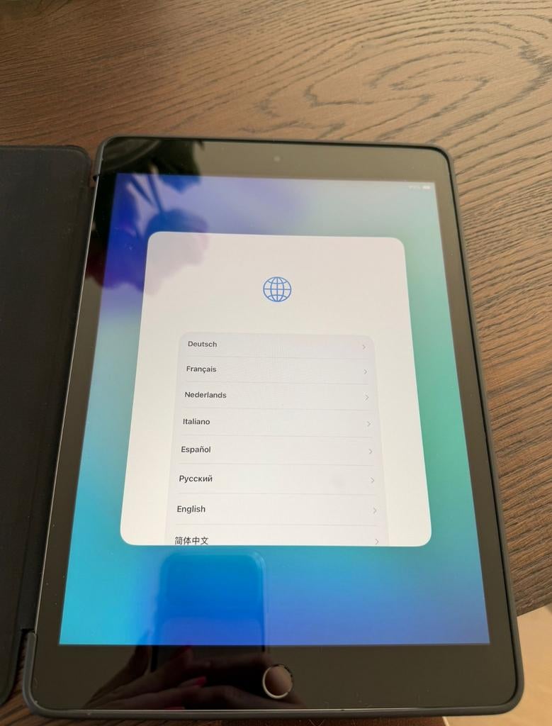 Apple iPad (9e generatie), Computers en Software, Apple iPads, Gebruikt, Apple iPad, Wi-Fi, 10 inch, 64 GB, Grijs, Ophalen