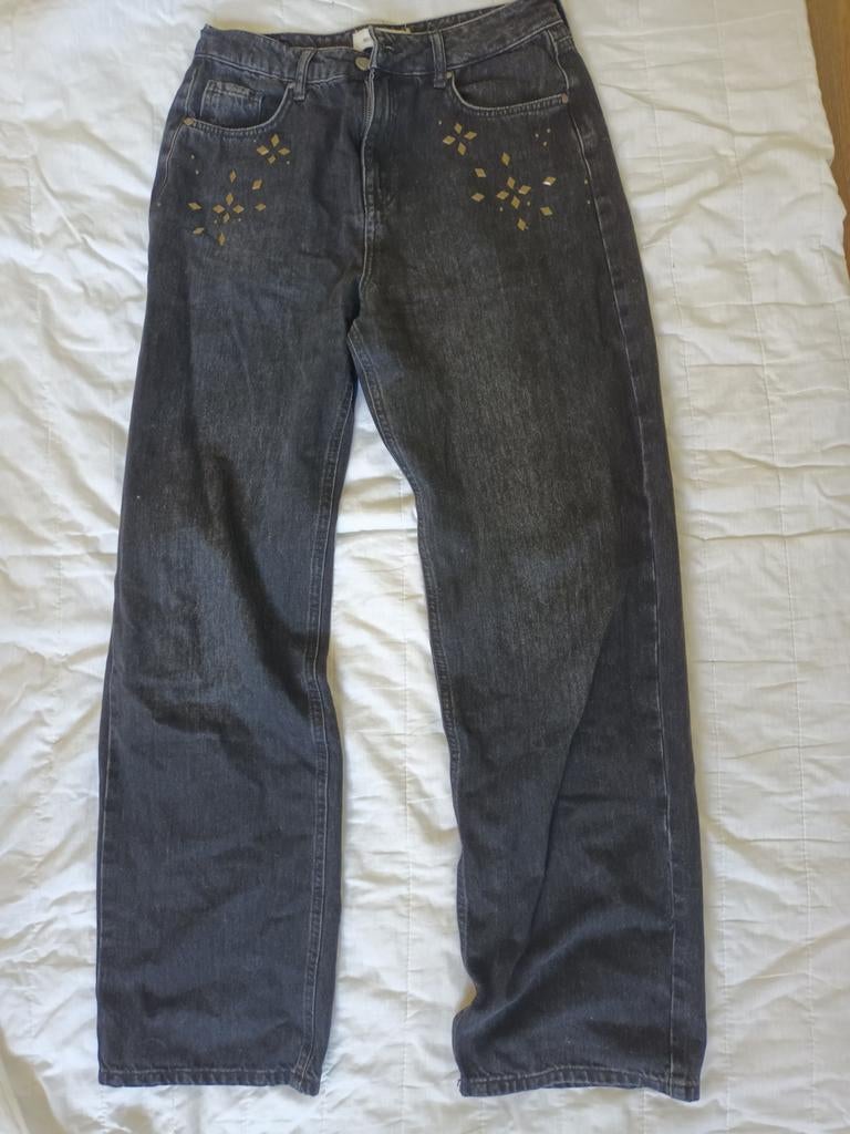 Zwarte Revelation jeans met gouden studs M, Kleding | Dames, Ophalen of Verzenden, Zo goed als nieuw, Zwart, W27 (confectie 34) of kleiner