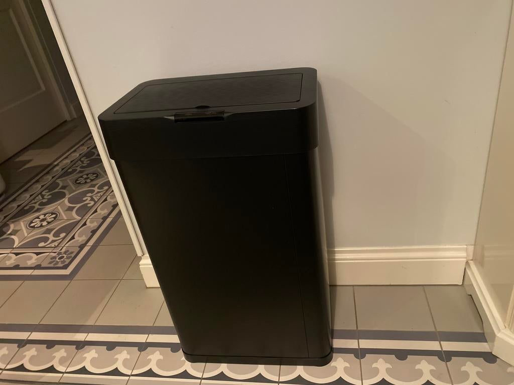 Nieuwe zwarte rvs prullenbak met sensor 60L (nog in de doos), Ophalen, 50 tot 75 cm, Nieuw, 40 liter of meer