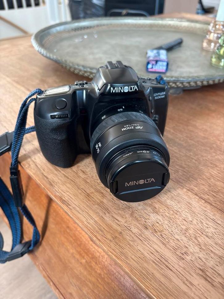 Minolta retro camera op foto rolletjes met bijpassende tas, Audio, Tv en Foto, Fotocamera's Analoog, Gebruikt, Spiegelreflex, Minolta