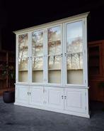 Hoge franse museumkast | Witte vitrinekast #2541