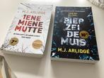 MJ Arlidge 2x, Ophalen of Verzenden, Gelezen