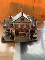 Lemax kerstdorp, compleet, ruimte voor verlichting, Diversen, Kerst, Ophalen of Verzenden, Zo goed als nieuw