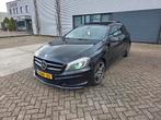 Mercedes A-Klasse 170PK AUT AMG NIGHT PANO XENON NAVI NL NAP, Auto's, 4 cilinders, Zwart, 170 pk, 1400 kg