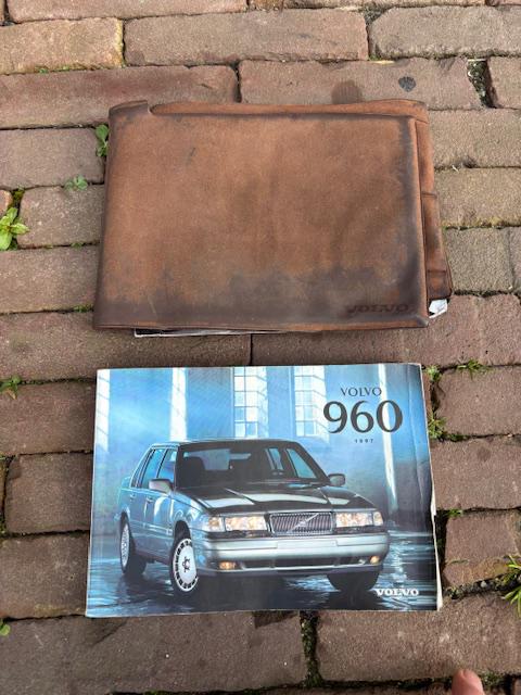 Volvo 960 instructie boekje incl hoesje, Ophalen of Verzenden