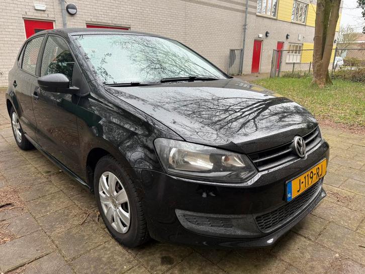 Volkswagen polo 1.2 2011, Auto's, Ford, Fiësta, Benzine, A, Hatchback, Handgeschakeld, Origineel Nederlands, Zwart, Voorwielaandrijving