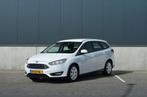 Ford Focus 1.5 Tdci 77KW Wagon 2015 Wit, Auto's, Ford, Stof, Zwart, 4 cilinders, Wit