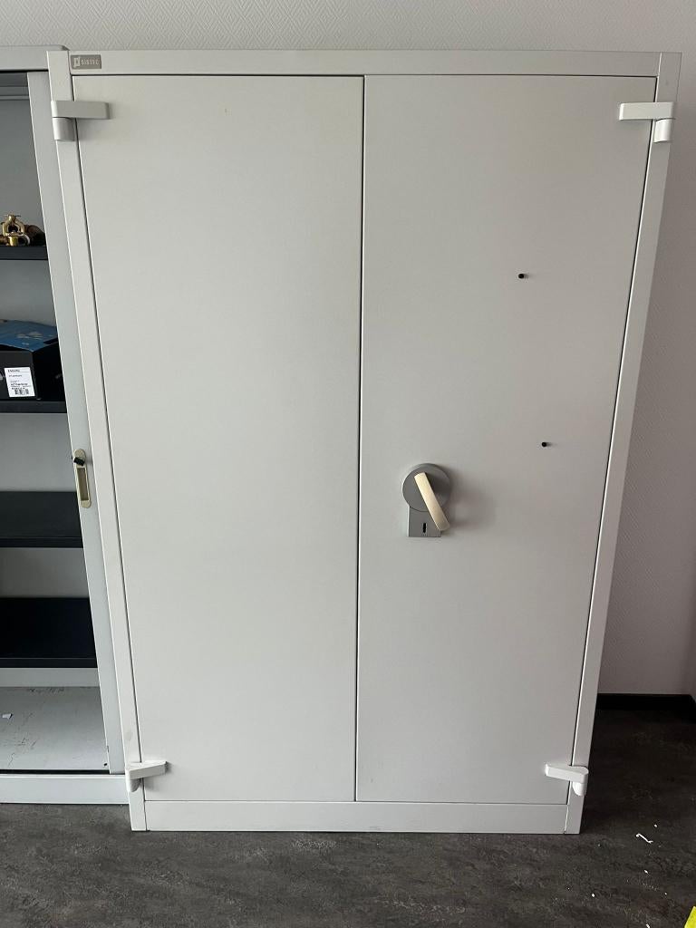 SISTEC kluis met binnenkluis – sleutels aanwezig, Ophalen, Gebruikt, Brandkast