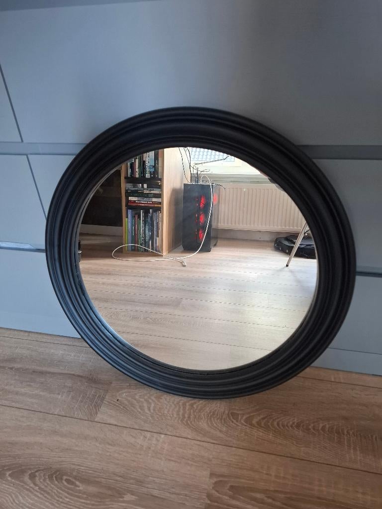 Ronde spiegel, Huis en Inrichting, Woonaccessoires | Spiegels, Ophalen, Rond, Zo goed als nieuw, Minder dan 100 cm