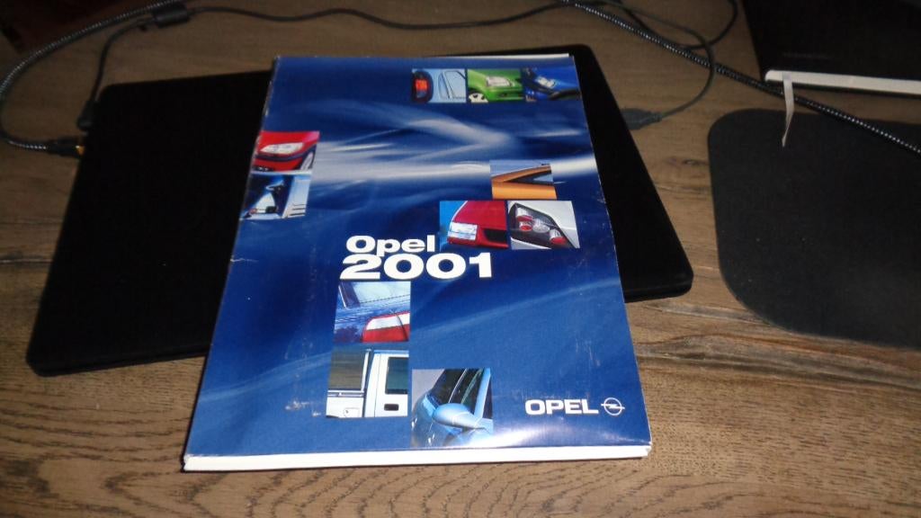Persmap  OPEL  RAI 5-2001, Verzenden, Zo goed als nieuw, Opel