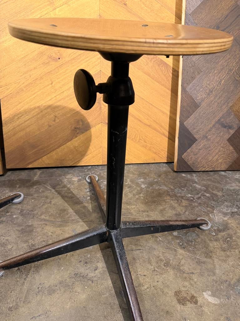 Ahrend de Cirkel / Friso Kramer krukken, Huis en Inrichting, Ophalen of Verzenden, Zo goed als nieuw