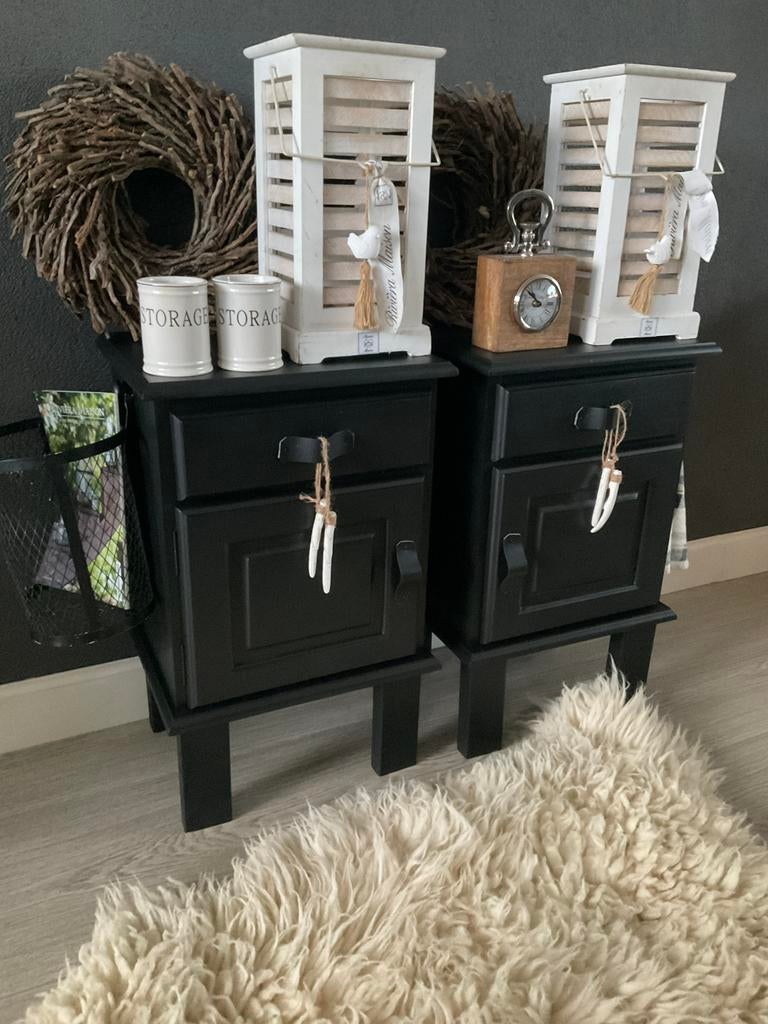 Nachtkastjes Black & Wood & Tuigleer Kastjes, Huis en Inrichting, Slaapkamer | Nachtkastjes, Ophalen of Verzenden, Zo goed als nieuw