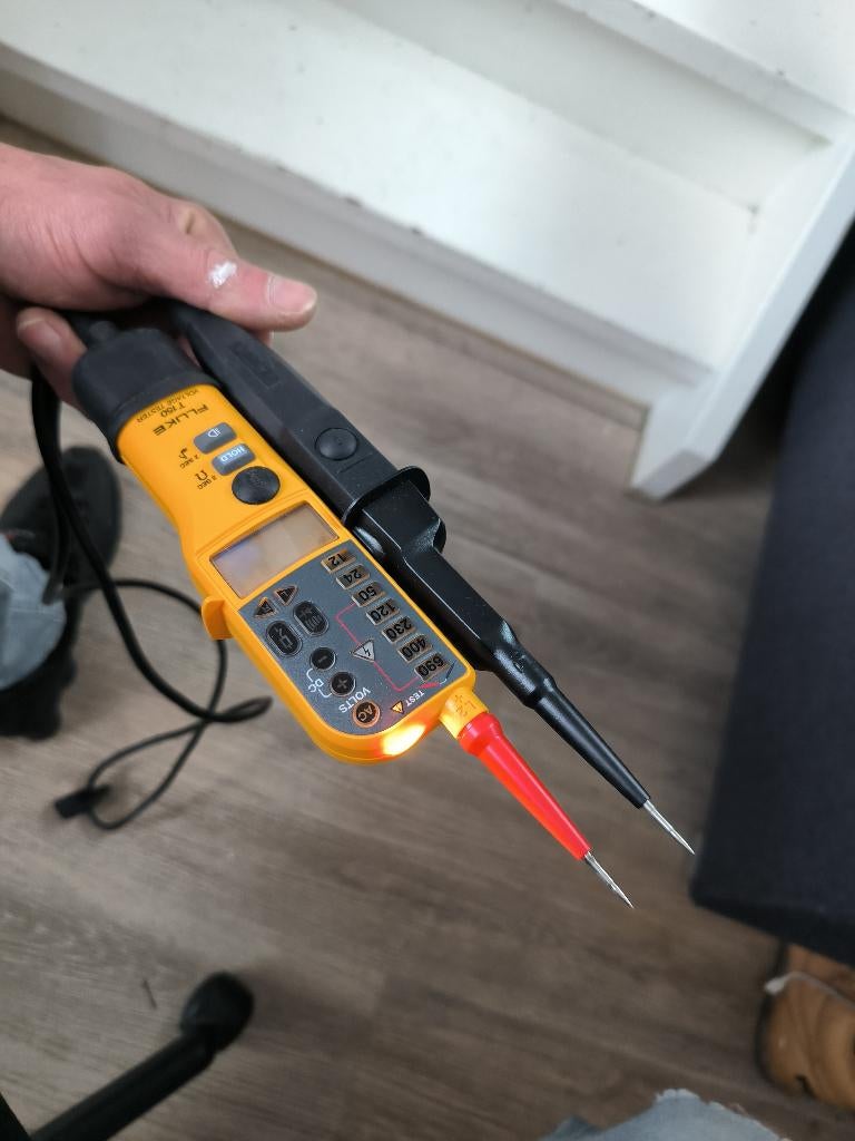 Tester FLUKE T150, Doe-het-zelf en Verbouw, Meetapparatuur, Ophalen of Verzenden, Nieuw, Elektriciteit