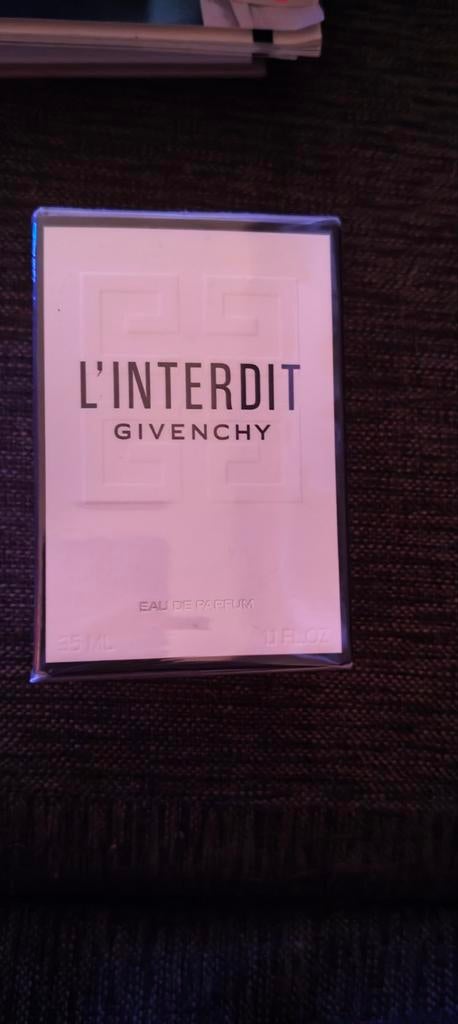 Givenchy L'Interdit Eau de Parfum 35ml, Sieraden, Tassen en Uiterlijk, Uiterlijk | Parfum, Ophalen of Verzenden