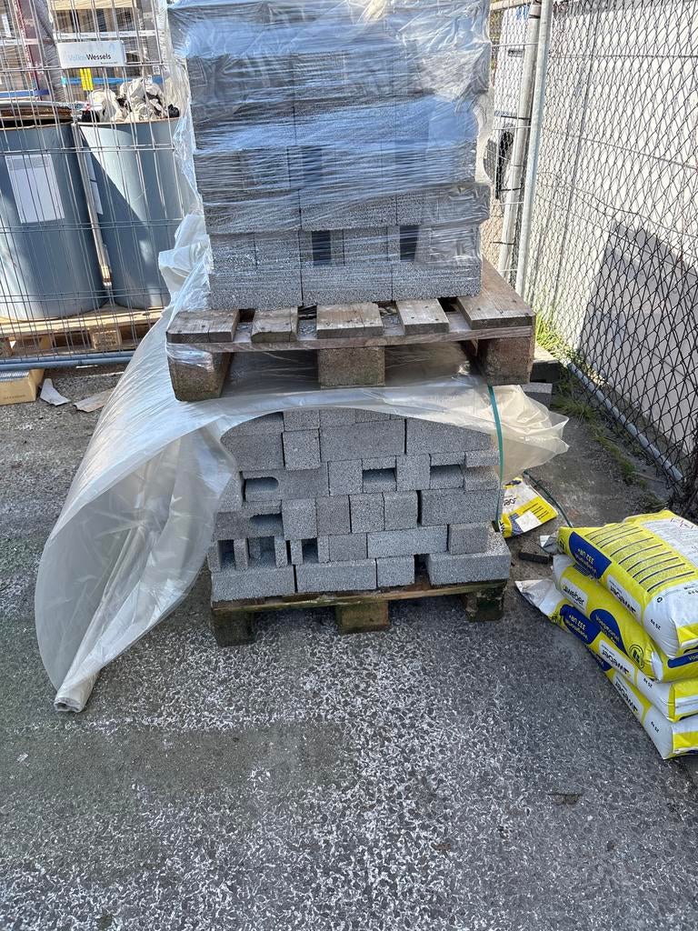 Betonstenen restpartij - ruim 400 stuks, Ophalen, Nieuw, Beton