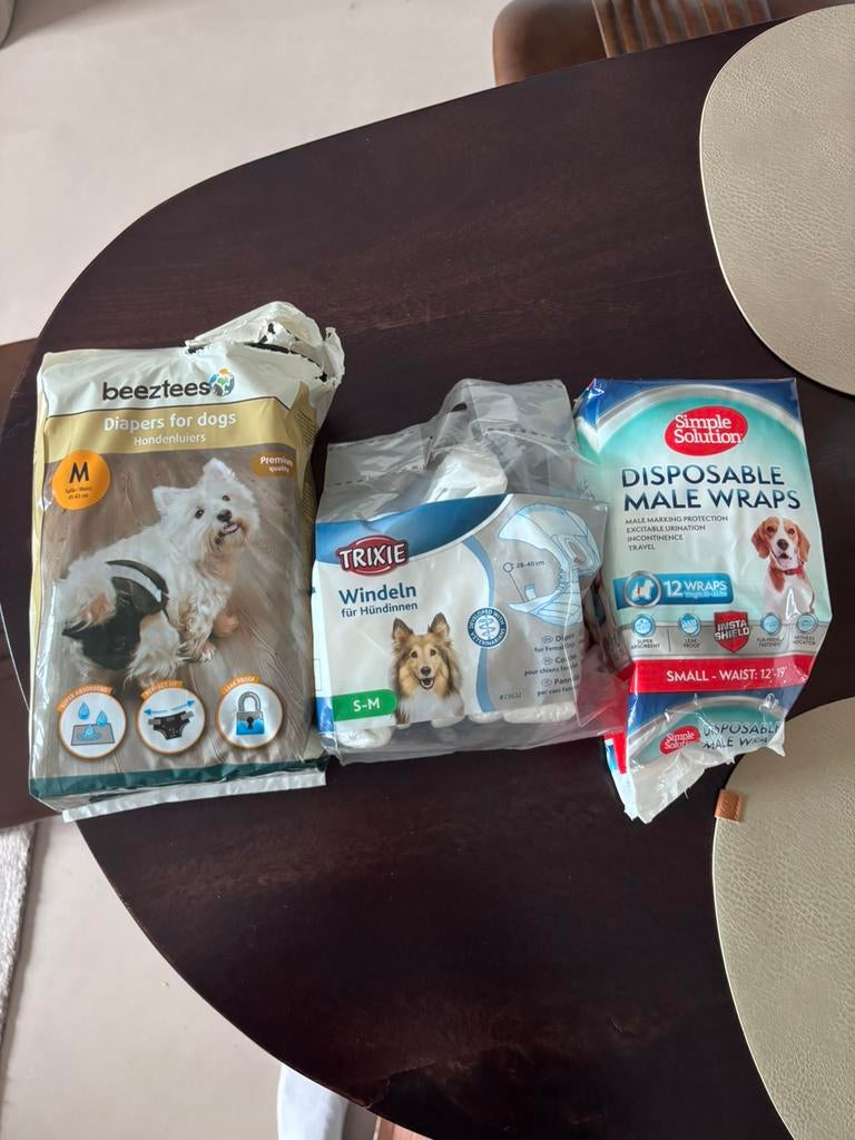 Hondenluiers S en M, Dieren en Toebehoren, Ophalen, Zo goed als nieuw