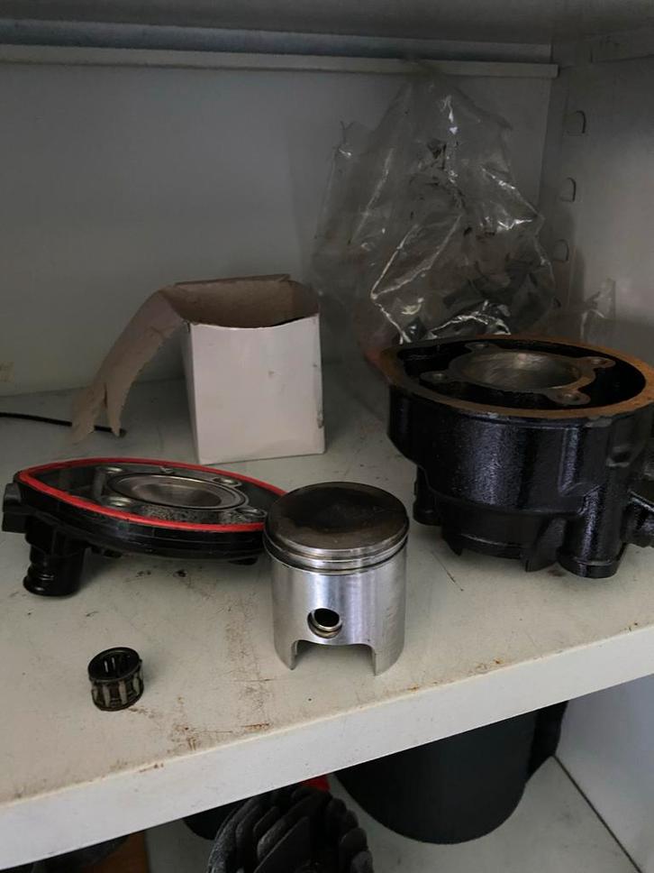 Am6 80cc Cilinderkit, Fietsen en Brommers, Brommeronderdelen | Algemeen, Zo goed als nieuw, Cilinder, Ophalen