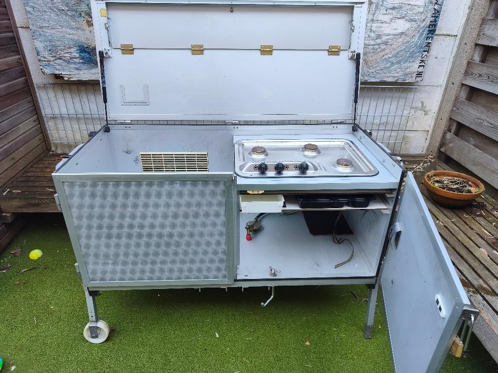 Space kitchen Aart Kok / Holtkamper, Ophalen, Gebruikt