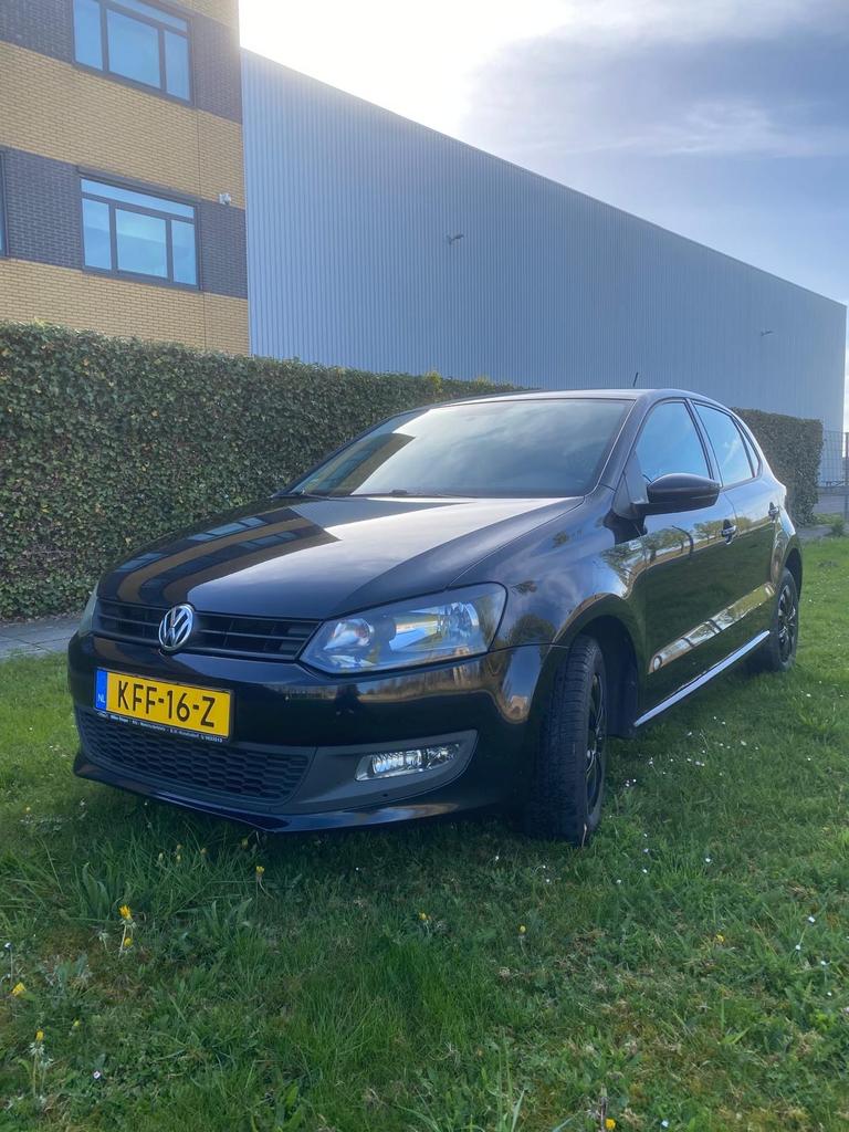 Volkswagen Polo 1.2 bleumotion 2013 apk 2028. Airco, Voorwielaandrijving, 967 kg, 1198 cc, Zwart