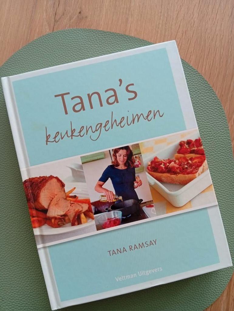 Tana Ramsay - Tana's Keukengeheimen, Boeken, Kookboeken, Tana Ramsay, Gezond koken, Zo goed als nieuw, Tapas, Hapjes en Dim Sum