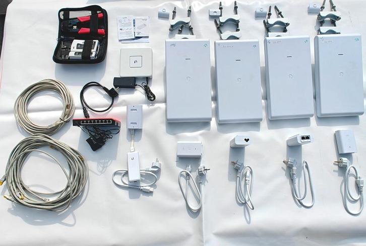 Ubiquiti complete wifimesh voor grote terreinen, Computers en Software, Accesspoints, Zo goed als nieuw, Ophalen of Verzenden