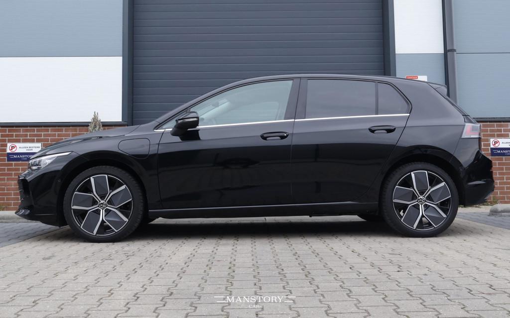 Volkswagen GOLF 1.5 eHybrid Style Edition, Auto's, Volkswagen, Euro 6, 4 cilinders, 150 pk, Zwart