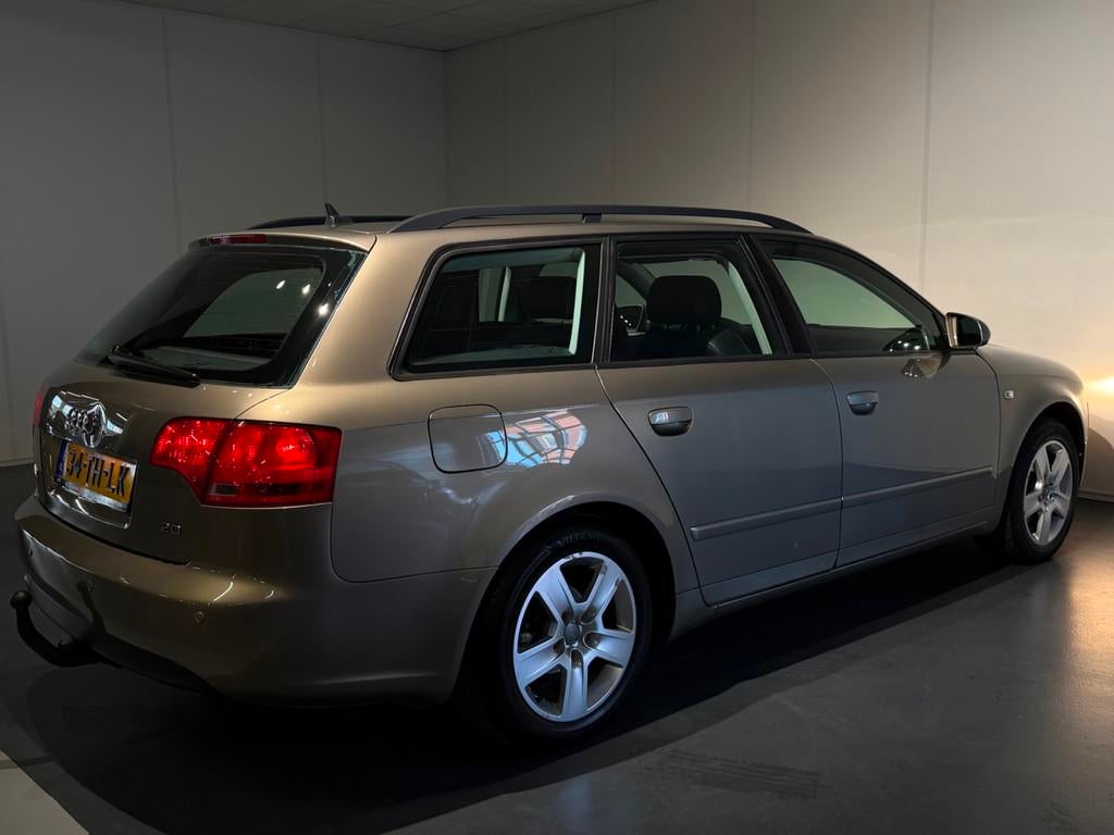 Audi A4 Avant 2.0 Pro Line AUT /Clima/Cruise/PDC/Navi/LMV/Le, Zwart, 4 cilinders, 1984 cc, A4