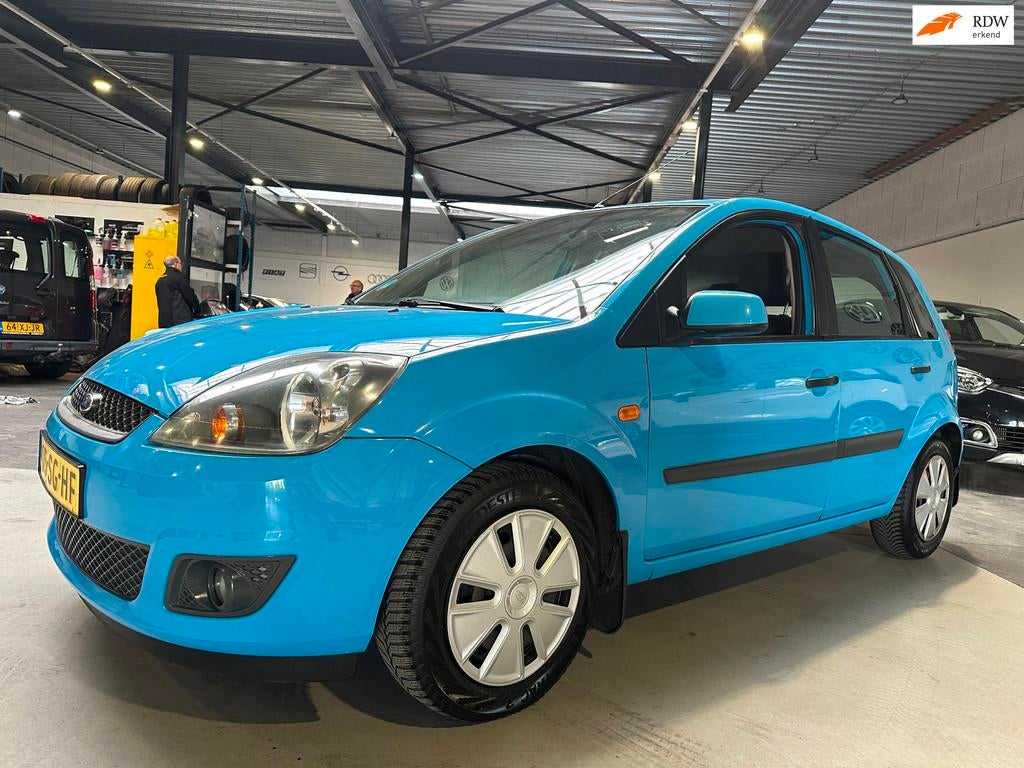 Ford Fiesta 1.3-8V Futura/Airco/Apk nieuw, Auto's, Ford, 1299 cc, 4 cilinders, Wit, Origineel Nederlands