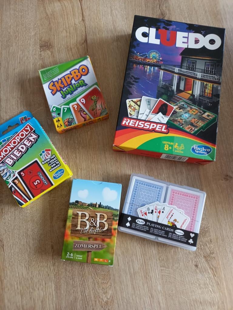 Gezelschapsspellen: Cluedo, Skip-Bo Junior, Monopoly Bieden, Ophalen of Verzenden, Gebruikt, Mattel