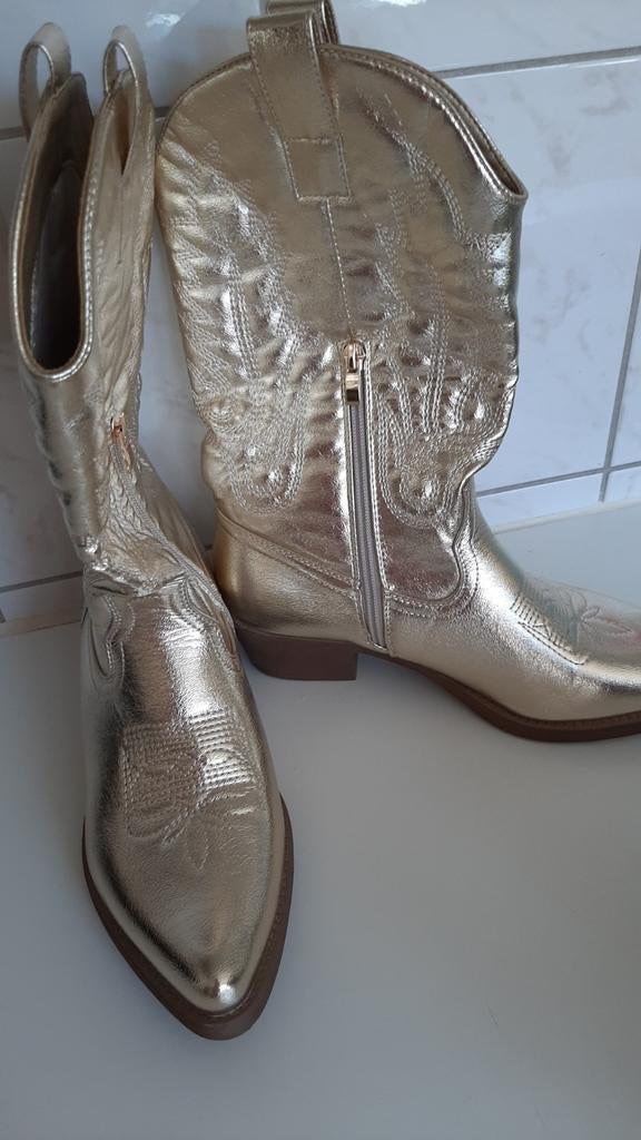 Nieuwe laarzen goudkleur 41, Ophalen, Nieuw, Zwart, Hoge laarzen