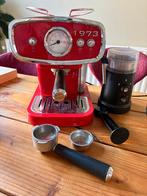 Retro look espresso machine (met bonenmaler), Ophalen, Gebruikt, Espresso apparaat, 2 tot 4 kopjes