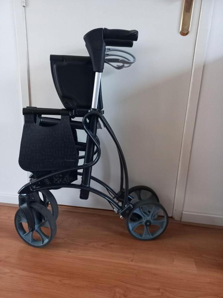 Rollator Jazz Dolomite, inklapbaar en lichtgewicht., Diversen, Rollators, Zo goed als nieuw, Lichtgewicht, Ophalen