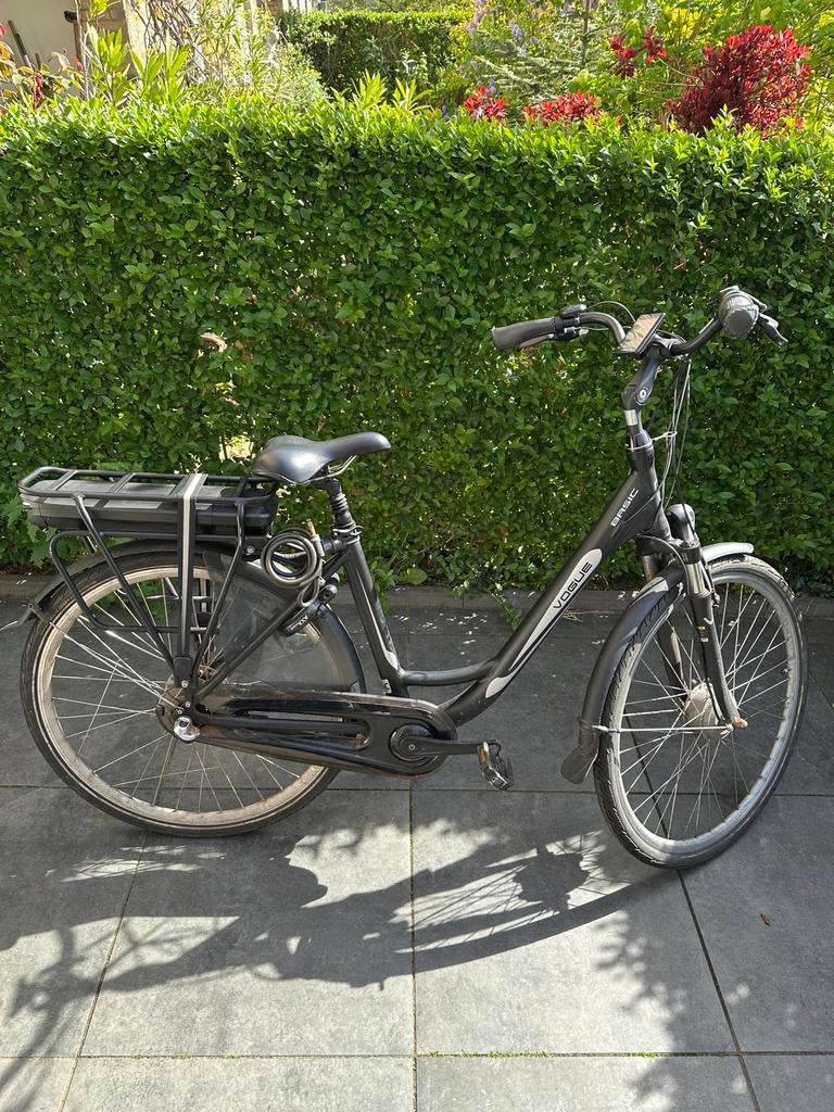 Vogue Basic Damesfiets, Gebruikt, 47 tot 51 cm, 50 km per accu of meer, Ophalen