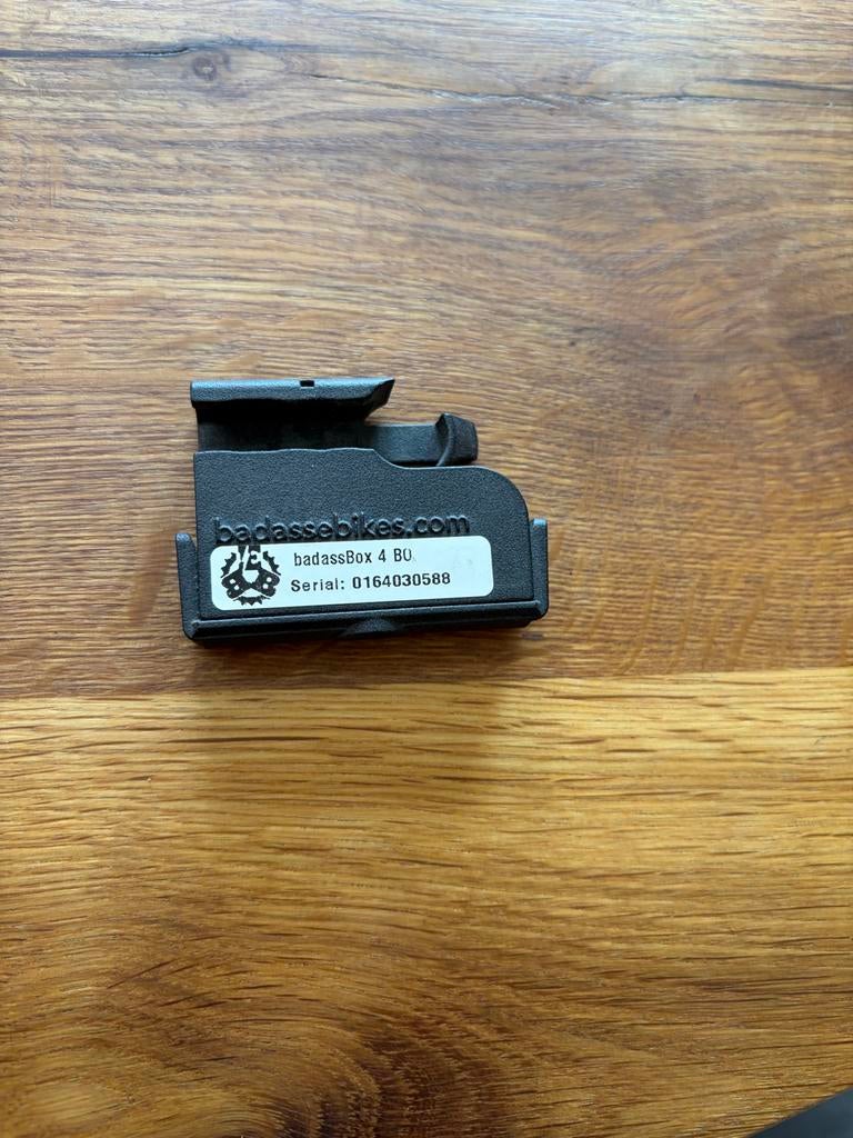 E bike tuner   Badassbox 4 BU for brose, Fietsen en Brommers, Ophalen, Gebruikt