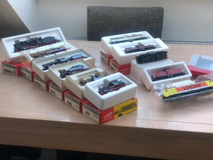 FLEISCHMANN  STOOM, DIESEL en ELEKTRA LOCS  (284), Hobby en Vrije tijd, Modeltreinen | H0, Nieuw, Locomotief, Gelijkstroom, Fleischmann