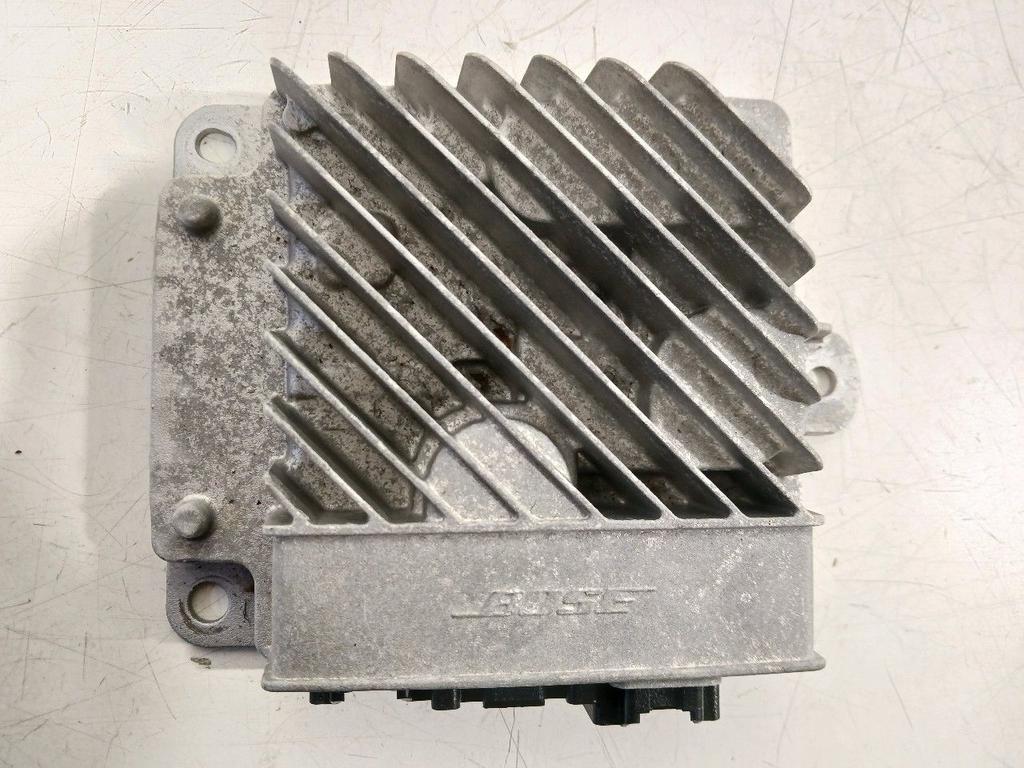 Versterker Renault Mégane, Auto diversen, Autoradio's, Ophalen of Verzenden