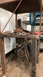 Smeedvuur met aanjager en luchtschuif, Ophalen, Zo goed als nieuw