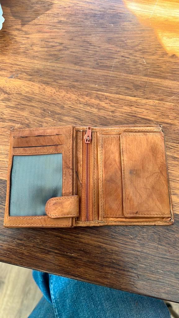 Leren cognac kleurige portemonnee, Sieraden, Tassen en Uiterlijk, Portemonnees, Zo goed als nieuw, Ophalen of Verzenden